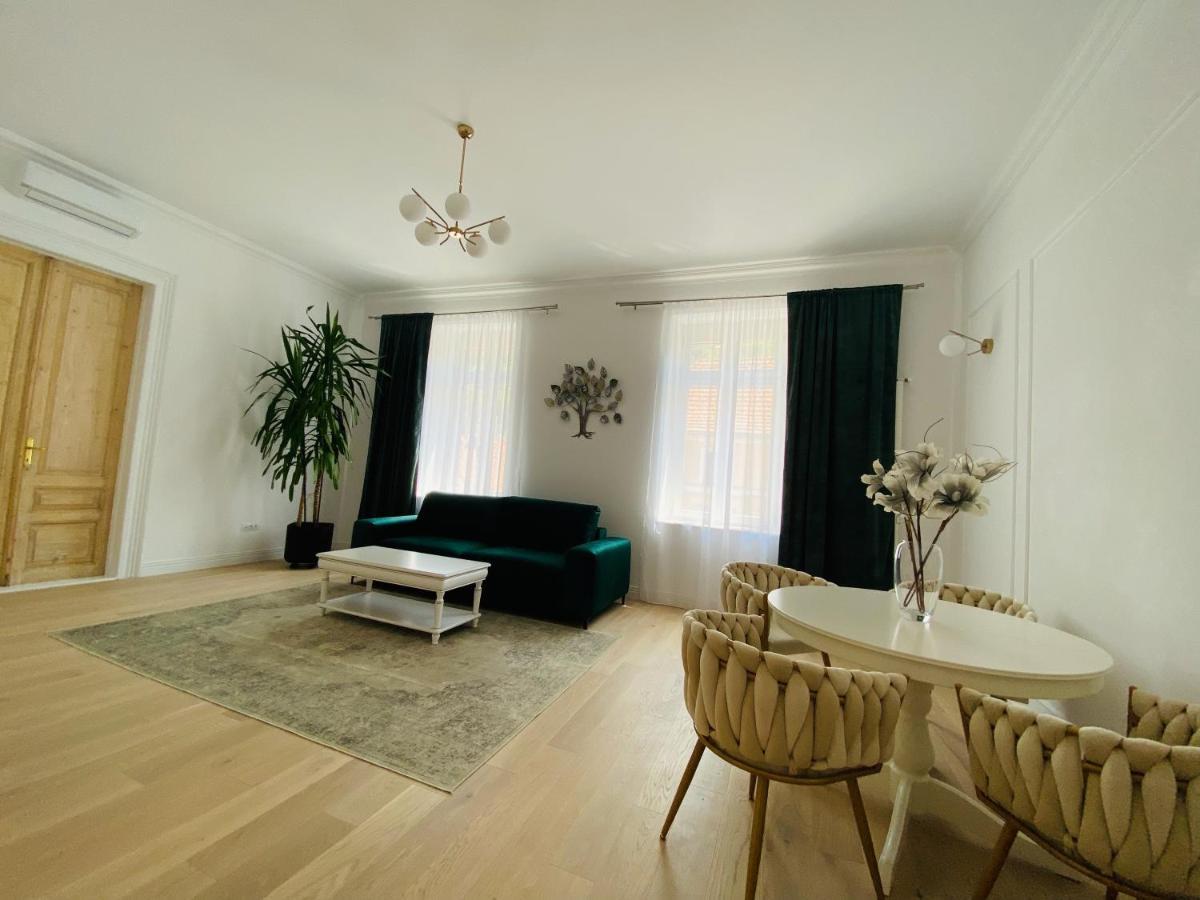 Suite № 7 Braşov Buitenkant foto